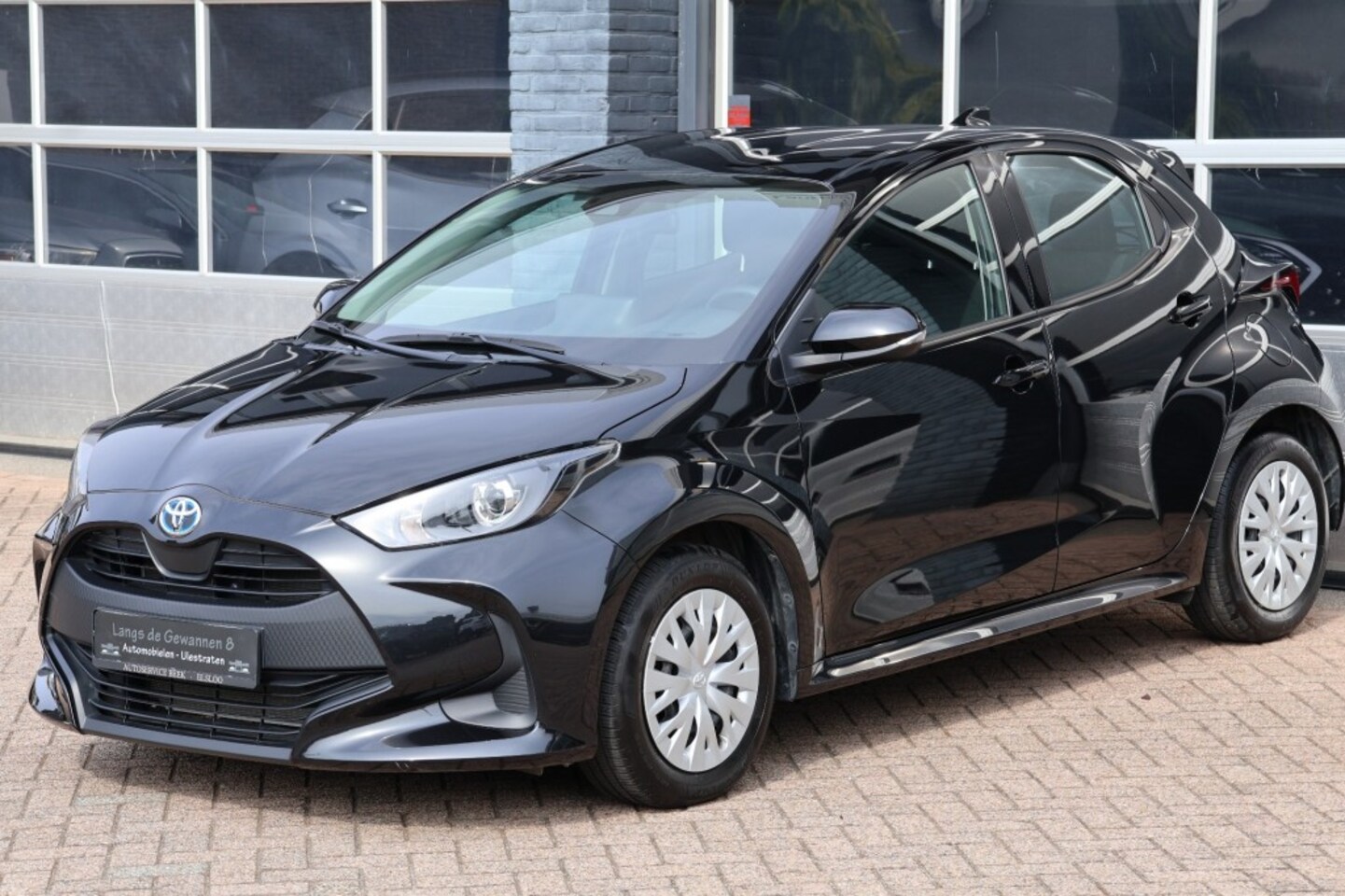 Toyota Yaris - 1.5 Hybride navigatie, camera, clima - AutoWereld.nl