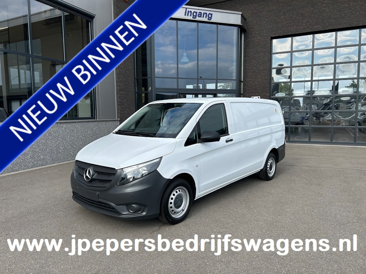 Mercedes-Benz Vito - 114 CDI Lang / Automaat / Camera / Parkeersensoren / Cruise control / Airco / Achterdeuren - AutoWereld.nl