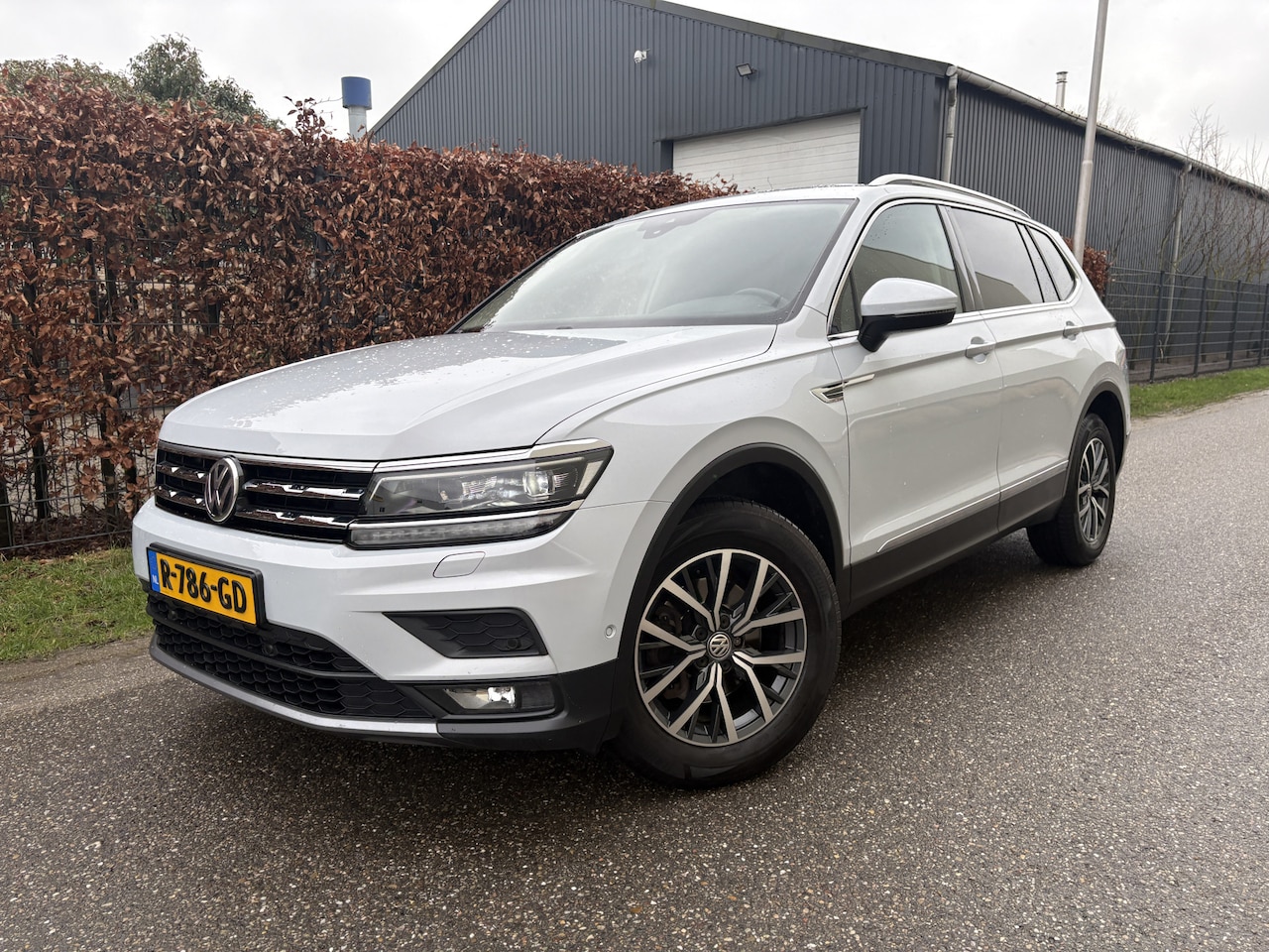 Volkswagen Tiguan Allspace - 1.4 TSI Comfortline / NAVI / STOELVERWARMING / CRUISE / 104dkm! - AutoWereld.nl