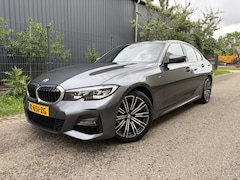 BMW 3-serie - 318i High Executive / AUTOMAAT / NAVI / M-PAKKET / INCL BTW