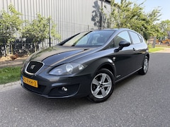 SEAT Leon - 1.2 TSI Ecomotive Businessline COPA / NAVI / CRUISE / AIRCO