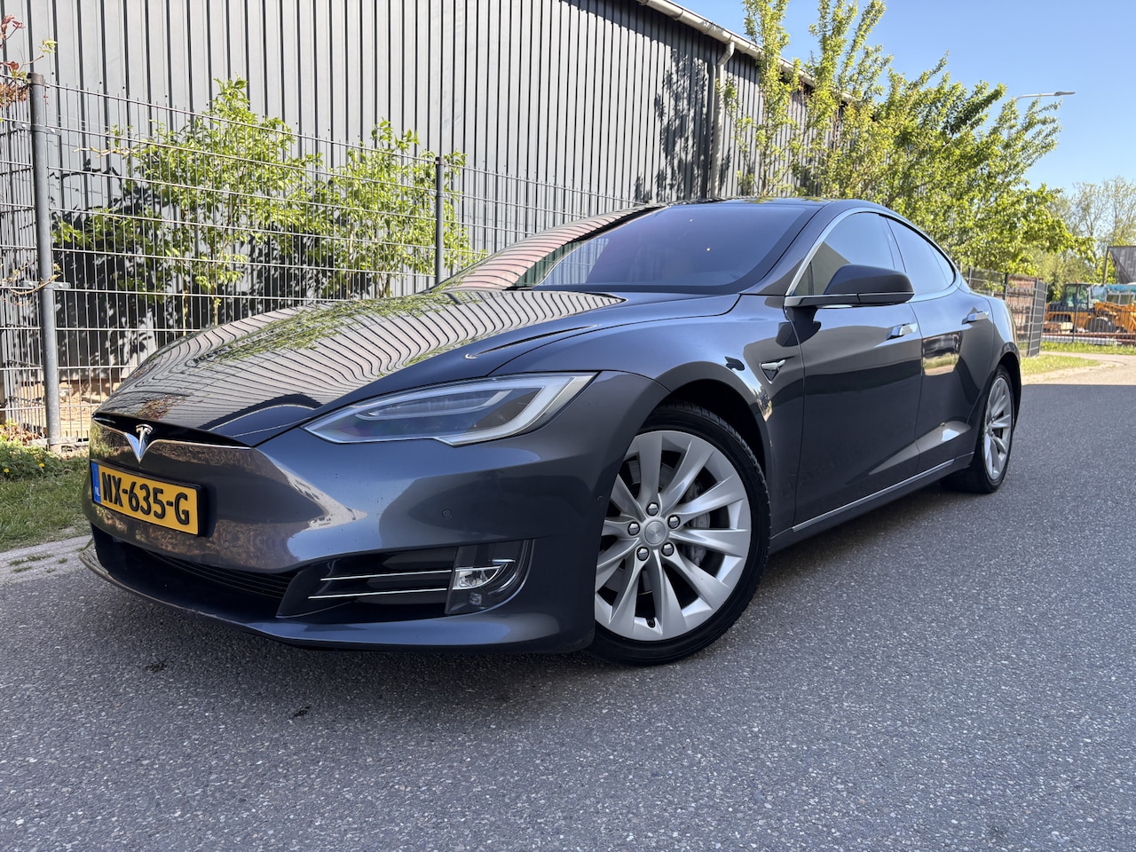 Tesla Model S - 90D Base / AUTOMAAT / NAVI / CRUISE - AutoWereld.nl