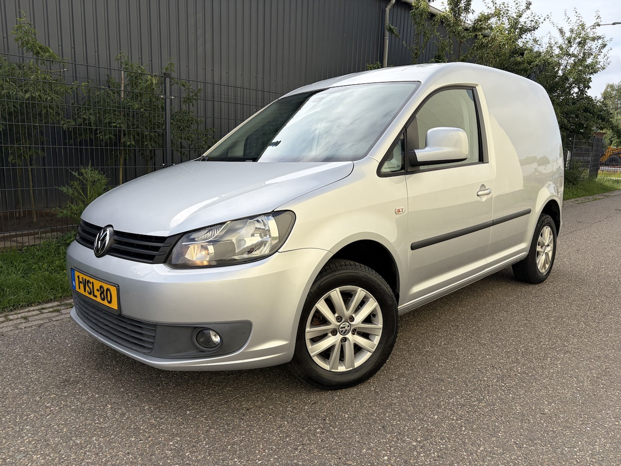 Volkswagen Caddy - 1.6 TDI / AUTOMAAT / NAVI / LEER / 194dkm! NAP / CRUISE - AutoWereld.nl