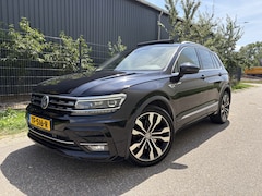 Volkswagen Tiguan - 2.0 TSI 4Motion Highline / AUTOMAAT / R-LINE / PANORAMADAK / INCL BTW / CRUISE / NAVI