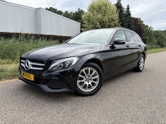 Mercedes-Benz C-klasse Estate - 200 CDI Premium / AUTOMAAT / NAVI / CRUISE
