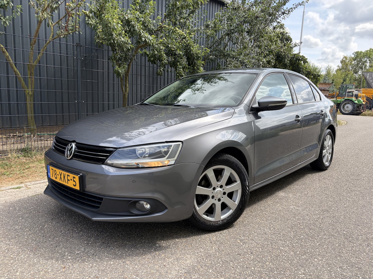 Volkswagen Jetta - 1.2 TSI Comfort Executive Line / NAVI / CRUISE / AIRCO - AutoWereld.nl