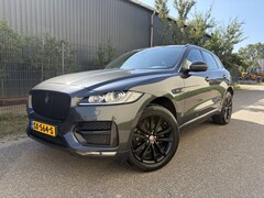 Jaguar F-Pace - 2.0 Portfolio AWD 25t / AUTOMAAT / PANORAMADAK / MEMORY / CRUISE