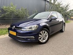 Volkswagen Golf - 1.0 TSI Comfortline / 5-DEURS / NAVI / CARPLAY / CRUISE