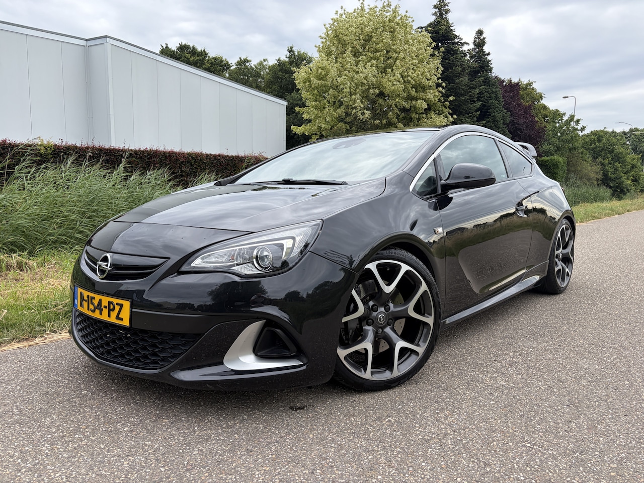 Opel Astra GTC - 2.0 Turbo OPC / SCHAALSTOELEN / NAVI / CRUISE / 109dkm! - AutoWereld.nl