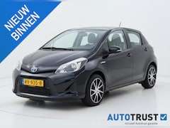 Toyota Yaris - 1.5 Full Hybrid Aspiration AUTOMAAT CAMERA NAV