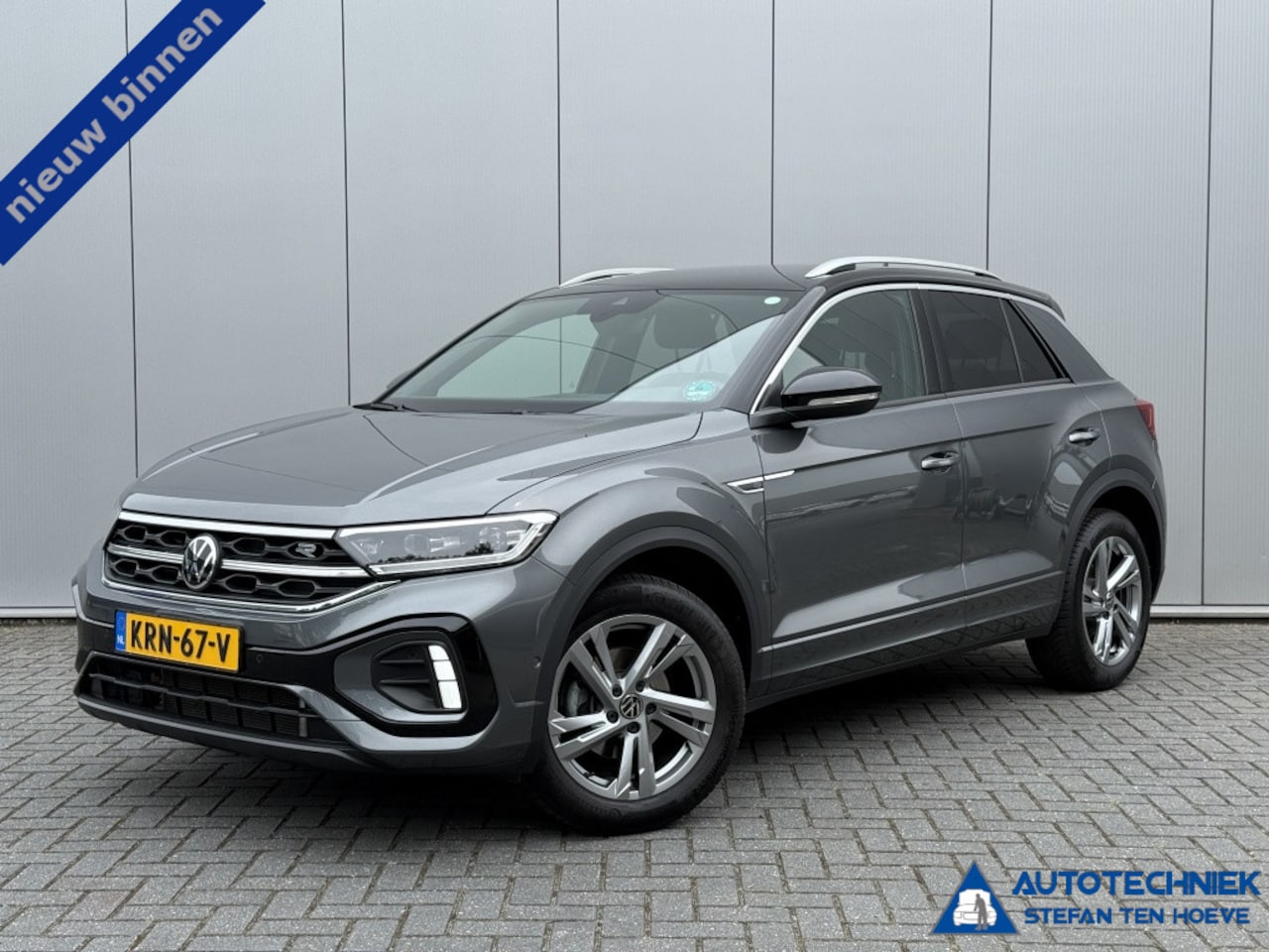 Volkswagen T-Roc - 1.5 TSI R-Line Carplay Camera Led Acc Trekhaak - AutoWereld.nl
