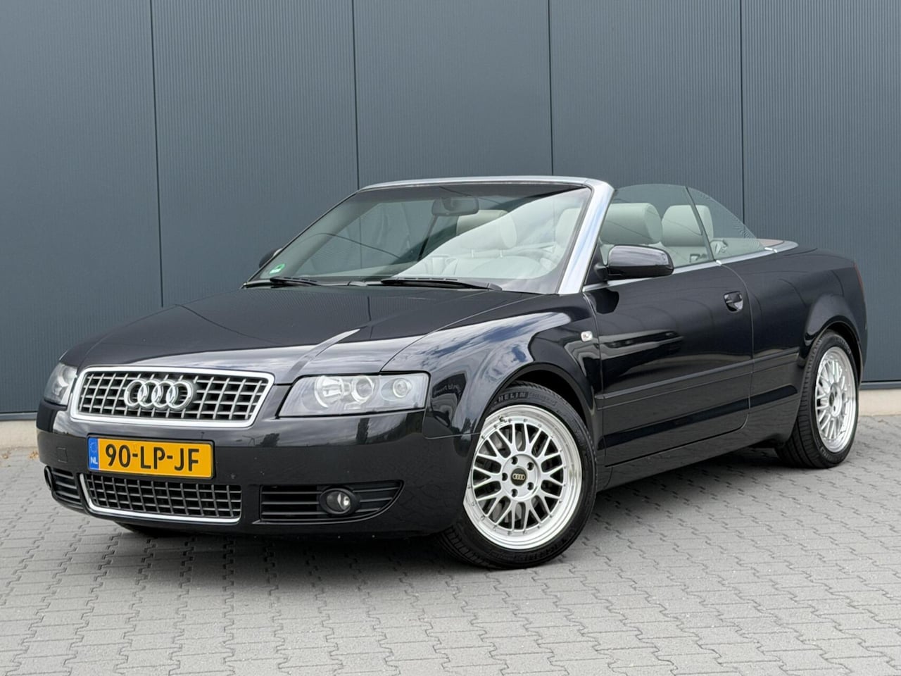 Audi A4 Cabriolet - 2.4 V6 Exclusive 3e Eig - Dealer Onderhouden - Zeer Goede staat - AutoWereld.nl