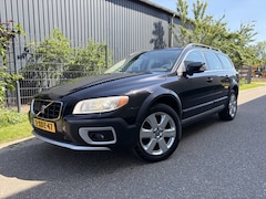 Volvo XC70 - 3.2 Summum / AUTOMAAT / LEER / SCHUIFDAK / KINDERZITJES / VOL OPTIES