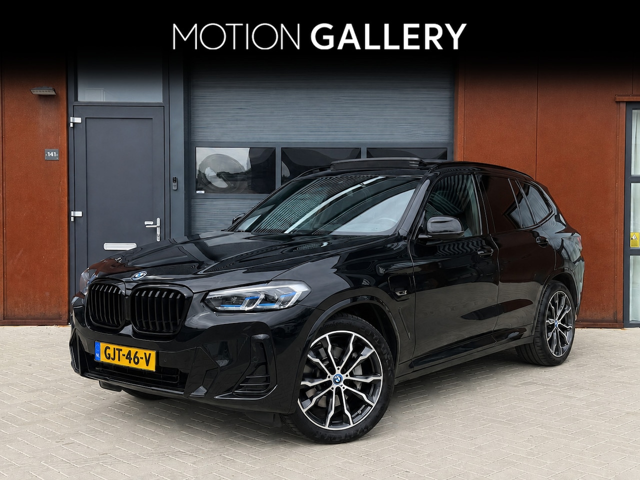 BMW X3 - XDrive30e M Sport LCI | Laser | Pano | HUD | Memory | Keyless | Dealer | Elek. achterkep | - AutoWereld.nl