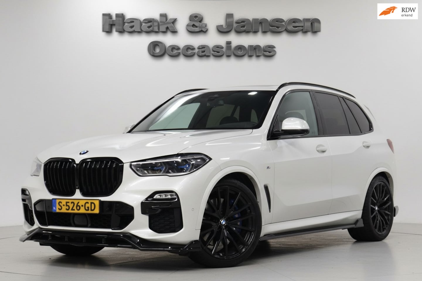BMW X5 - XDrive40i High Executive M-Sport Softclose Luchtvering Panoramadak Skylounge Keyless Massa - AutoWereld.nl