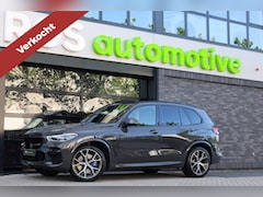 BMW X5 - xDrive45e High Executive | BTW | M-SPORT | HUD | 4WIELSTUURING | SKYLOUNGE | CABRON | 22''