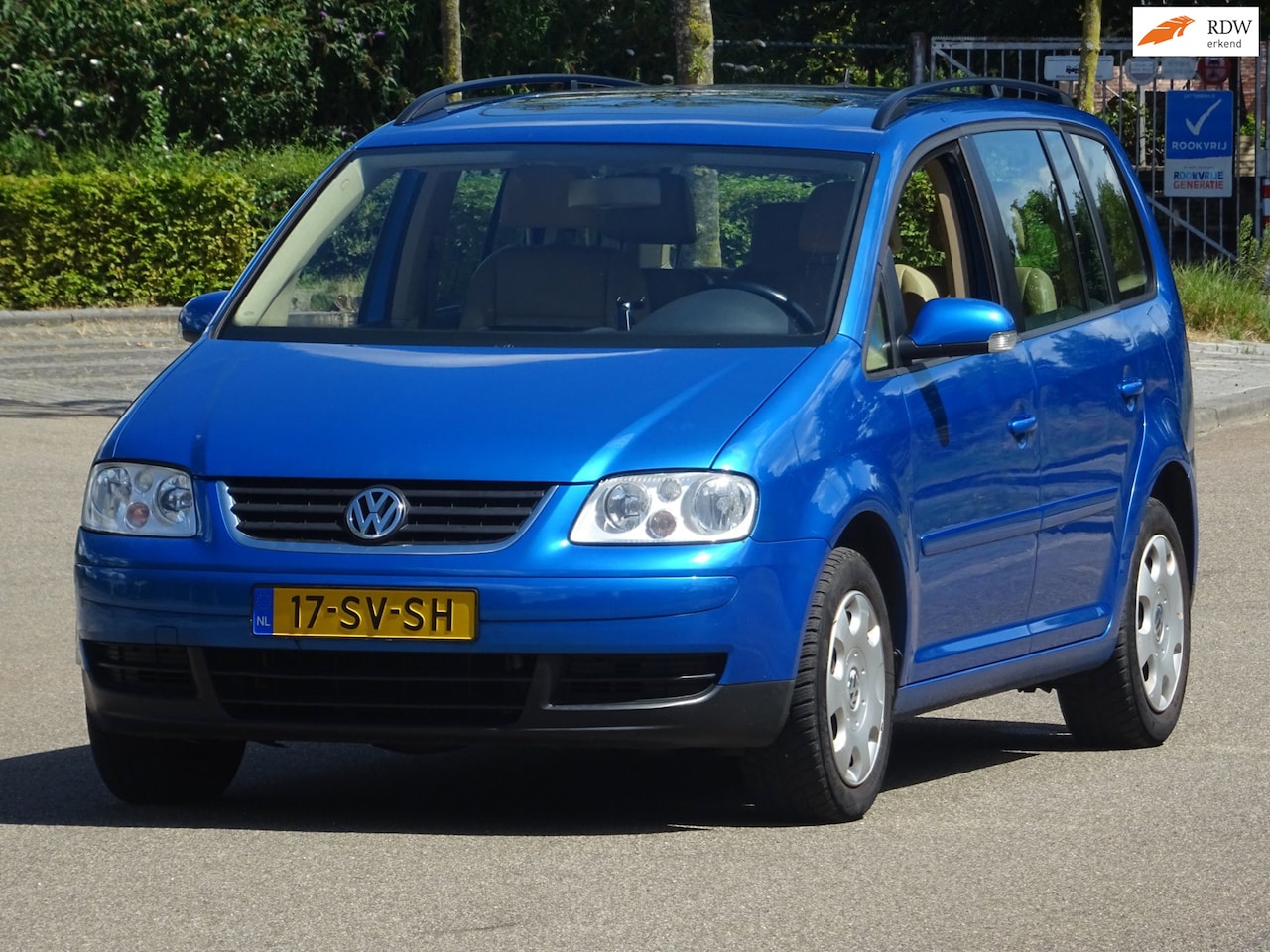 Volkswagen Touran - 2.0-16V FSI Trendline 7PERS NAP/LEER/CRUIS - AutoWereld.nl