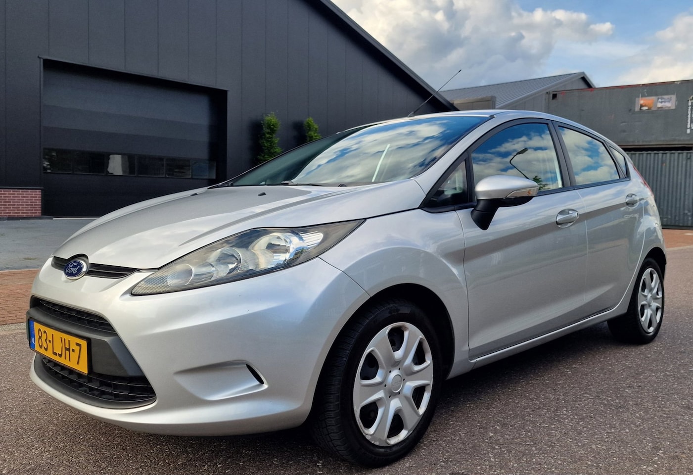 Ford Fiesta - 1.25 Limited AIRCO 2 X SLEUTELS BOEKJES 5 DEUR - AutoWereld.nl