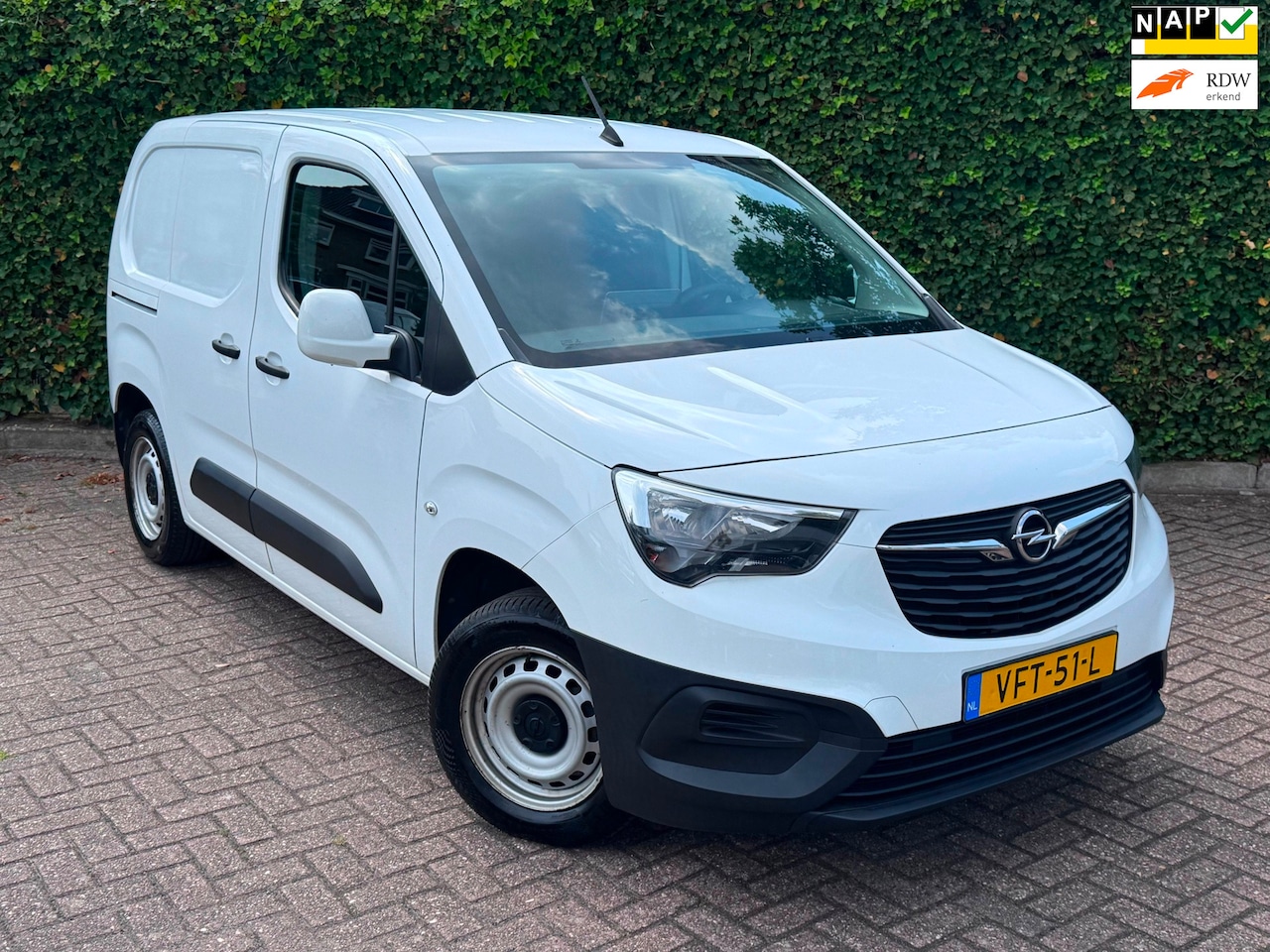 Opel Combo - 1.5D L1H1 Edition | Navi | Trekhaak | Cruise | DAB - AutoWereld.nl