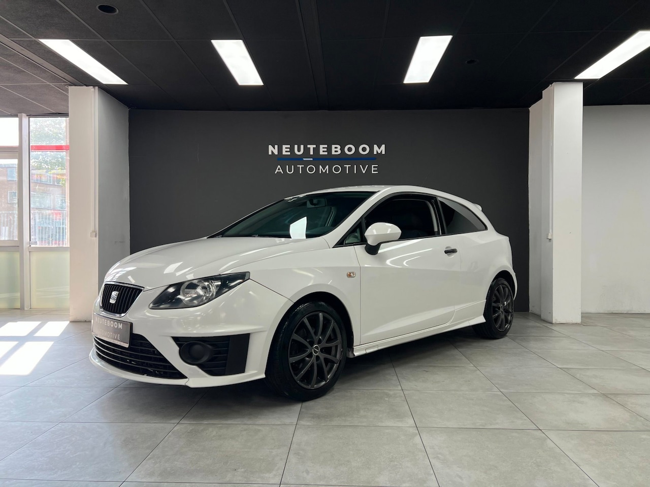 SEAT Ibiza SC - 1.2 Club | Elektrische ramen | Airco - AutoWereld.nl