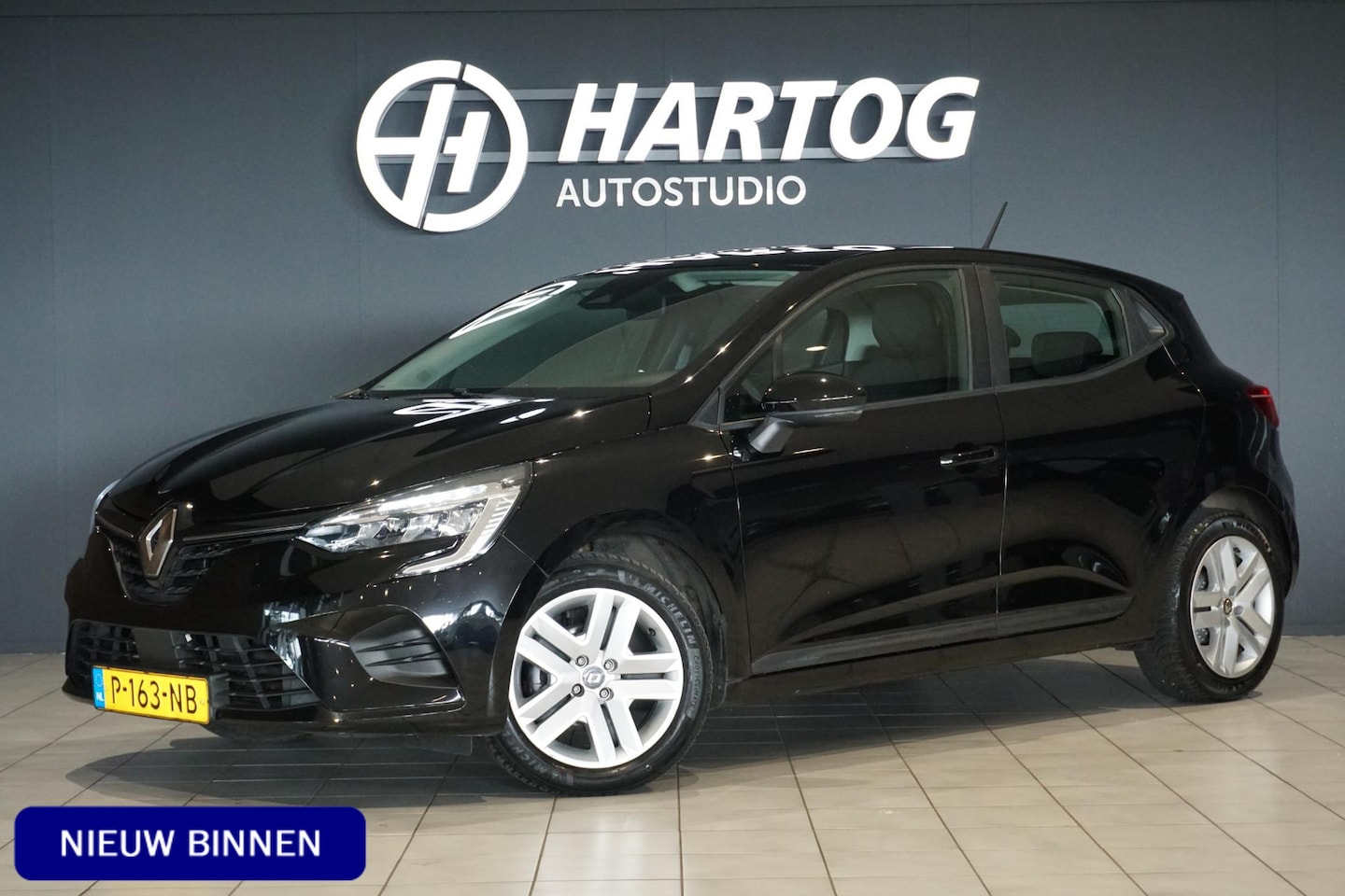 Renault Clio - 1.0 TCe Zen + CARPLAY / PDC / NAVIGATIE - AutoWereld.nl