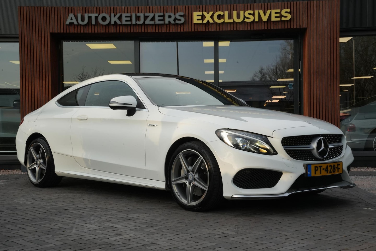 Mercedes-Benz C-klasse Coupé - 300 Prestige AMG Leer/Alcantara Stoelverw. Cruise Clima Navi 18''LM - AutoWereld.nl