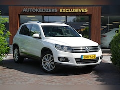 Volkswagen Tiguan - 1.4 TSI Sport&Style line Edition dakrails Pano Mistlampen Parkeersensoren Cruise control A
