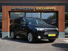 Mitsubishi Outlander - 2.0 PHEV instyle Navi Leer PDC Clima Stoelverw