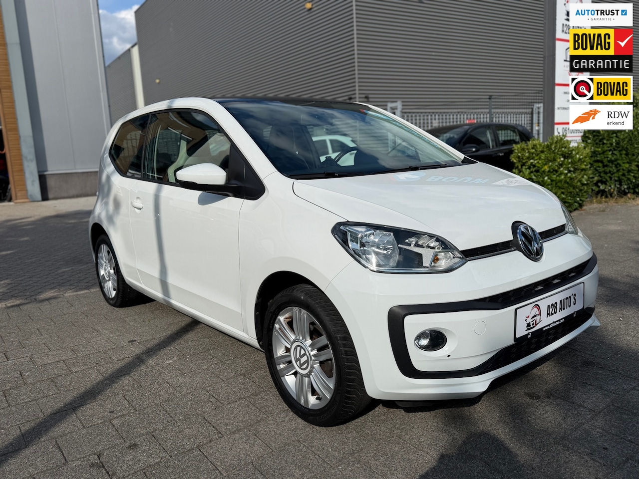 Volkswagen Up! - 1.0 BMT move up!|Automaat|Pano|NAP|Stoelverw.| - AutoWereld.nl
