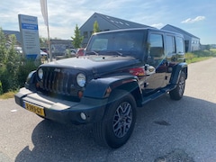 Jeep Wrangler Unlimited - 3.8 Sahara