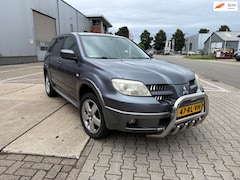 Mitsubishi Outlander Sport - 2.4 4WD