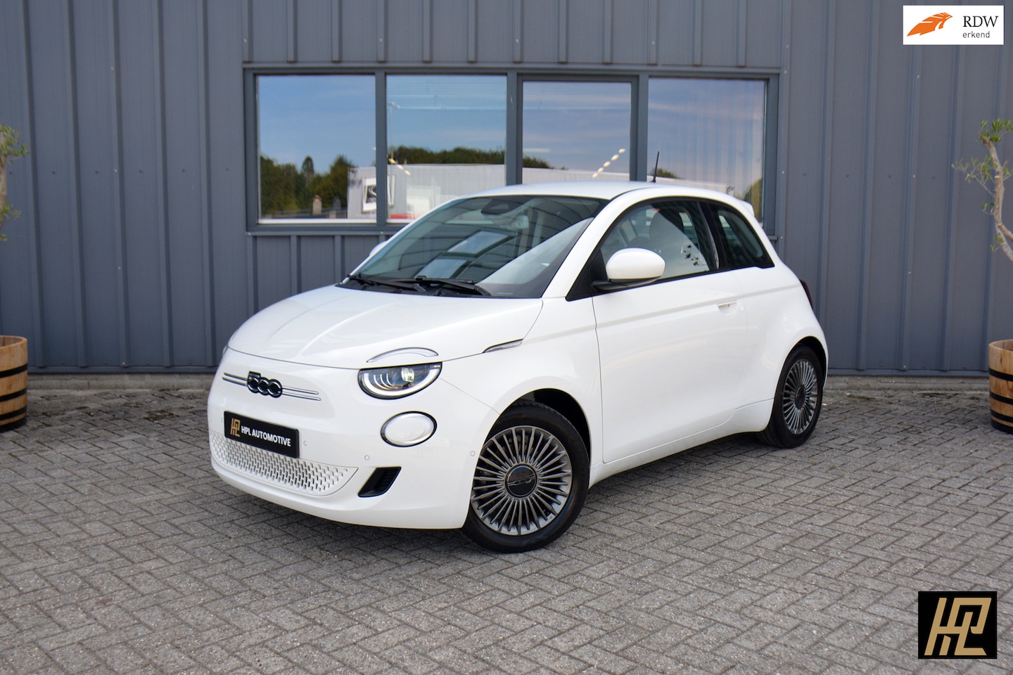 Fiat 500 - 3+1 Icon 42 kWh * Carplay/Android * Camera * SoH 93% * Zeer mooi - AutoWereld.nl