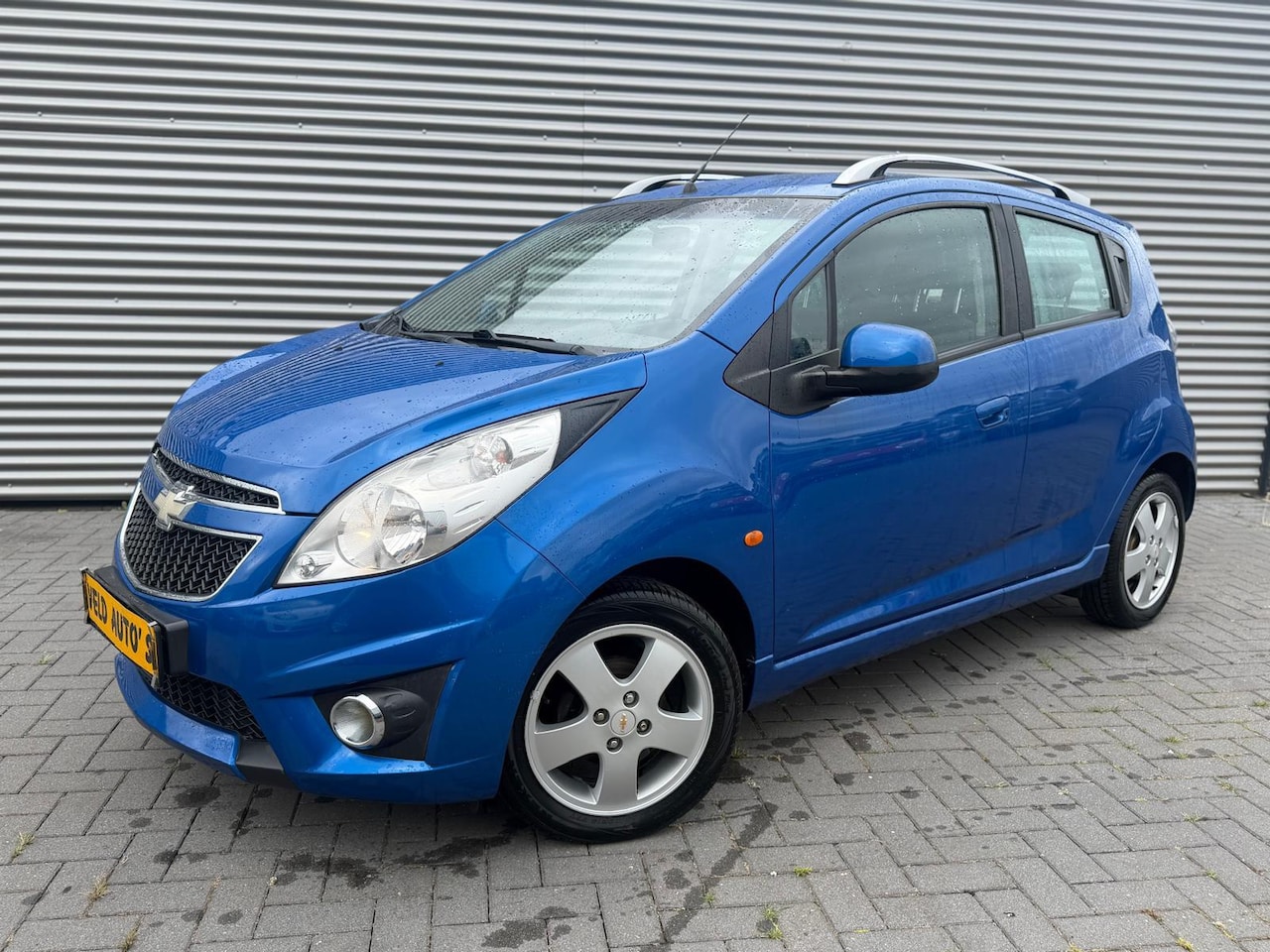 Chevrolet Spark - 1.2 16V LT PDC / NAVI / STOEL VERWARMING / NIEUWE APK! - AutoWereld.nl