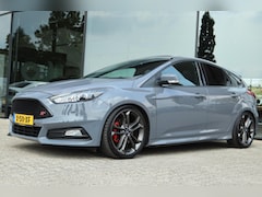Ford Focus - 2.0 ST-3 | SCHUIFDAK | XENON | LEDER | KEY-LESS | CAMERA | WINTERPACK | KW VERLAGING