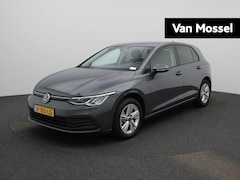 Volkswagen Golf - 1.0 TSI Life | Navigatie | Apple Carplay / Android Auto | Climate Control | Parkeersensore