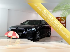 BMW 5-serie Touring - 530e High Executive M Sport 300PK | Pano | H/K | Sfeer | Driving Ass. Pro | Fabrieksgarant