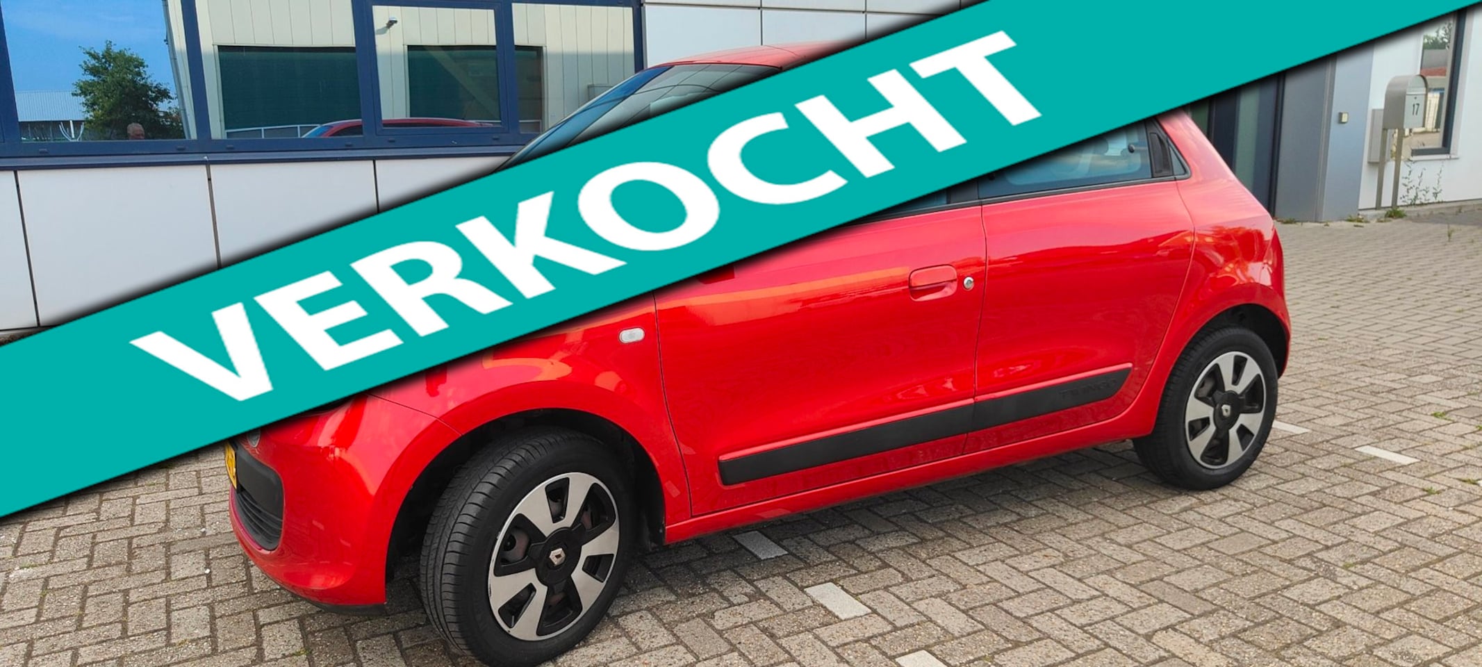 Renault Twingo - 1.0 SCe Collection1e eigenaar niet zo rood als op de foto - AutoWereld.nl