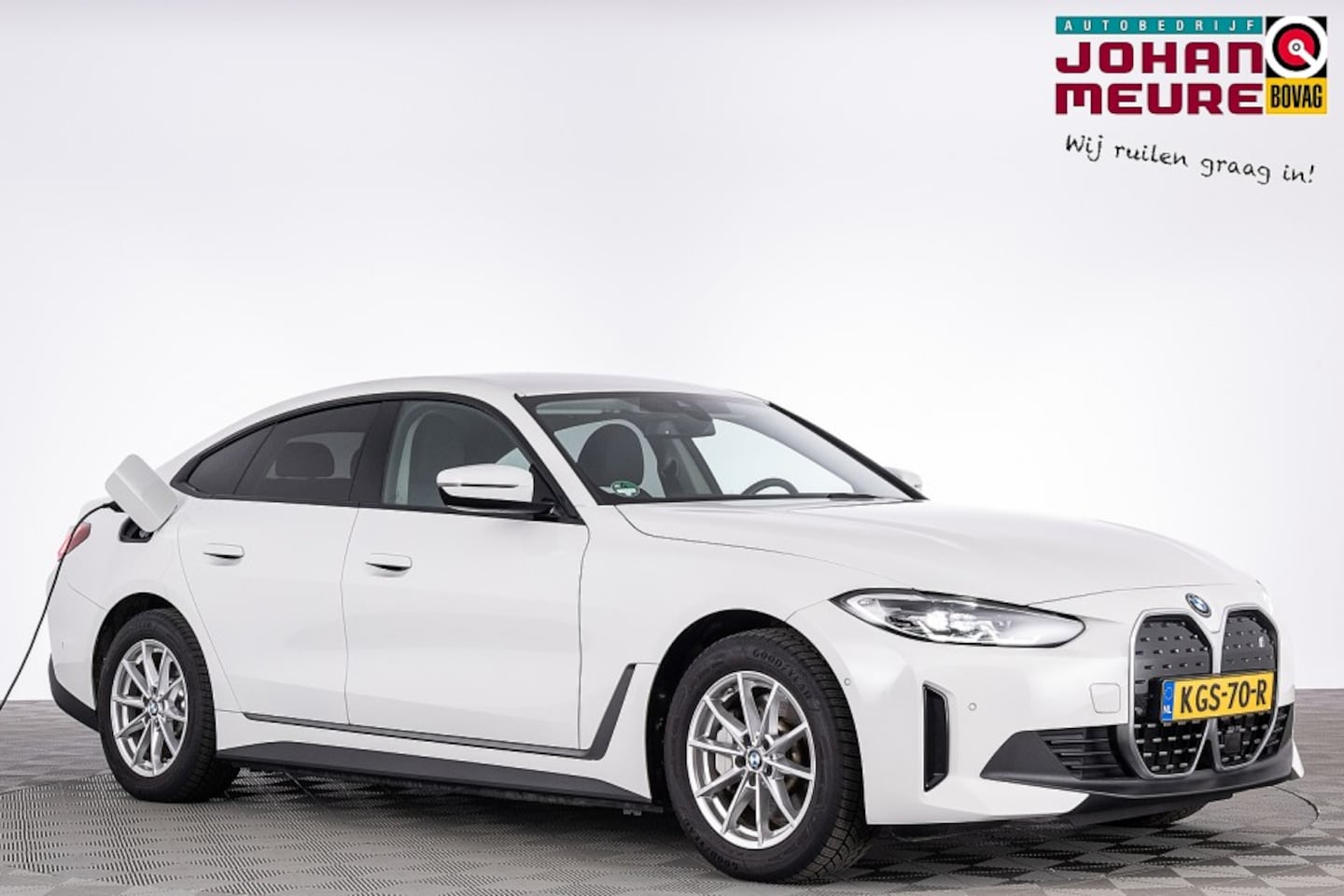BMW i4 - eDrive40 84 kWh *SOH 96%* Half LEDER | Full LED - AutoWereld.nl