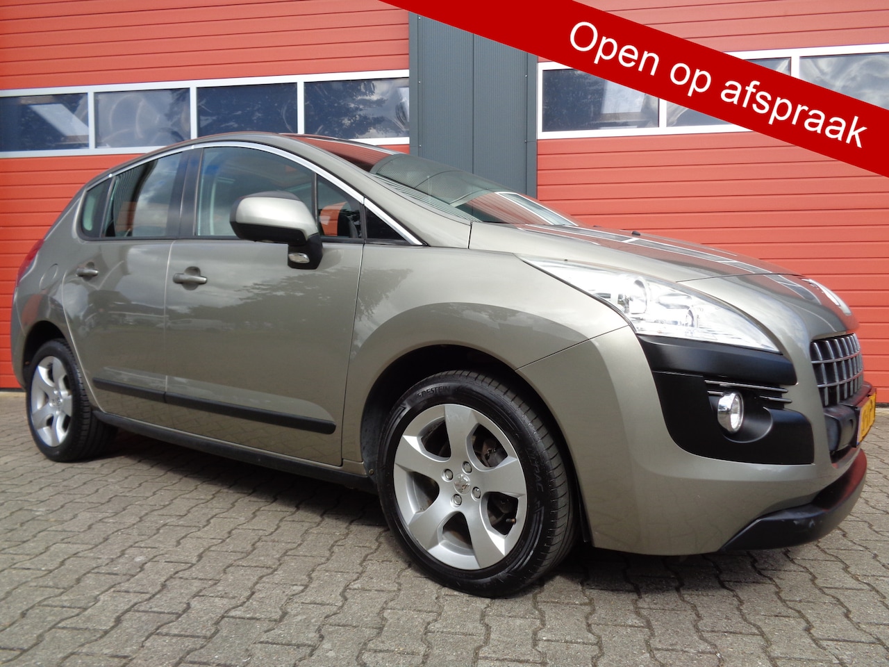 Peugeot 3008 - 1.6 VTi Première 120PK Clima Cruise LMV Trekhaak NL-Auto Hoge-Instap/Zit - AutoWereld.nl