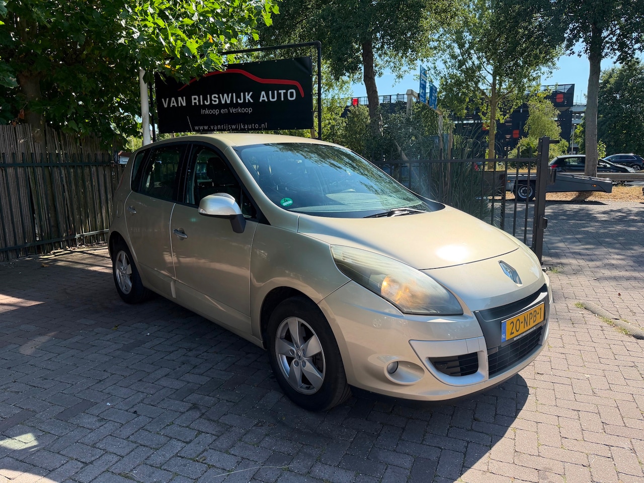 Renault Scénic - 2.0 Dynamique Nav Clima Pdc Cruise-con - AutoWereld.nl