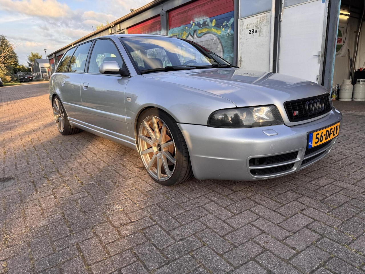 Audi S4 - Avant 2.7 V6 quattro S4 Ambition - AutoWereld.nl