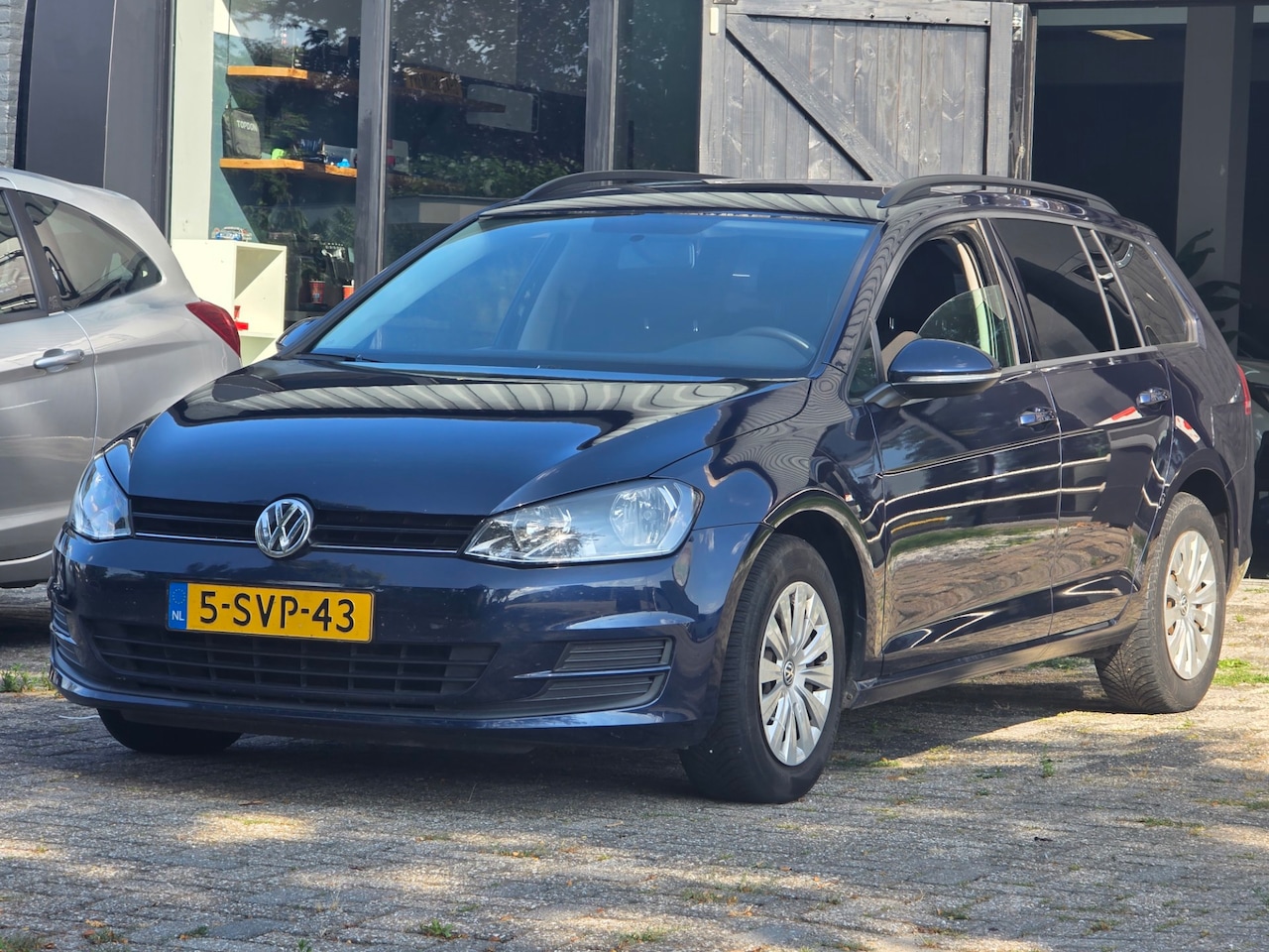 Volkswagen Golf Variant - 1.6 TDI Trendline / Airco / Cruise Control / Dealer onderhouden - AutoWereld.nl