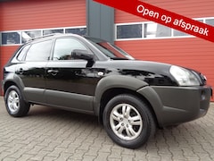 Hyundai Tucson - 2.0i Style 142PK Clima Cruise LMV Trekhaak NL-Auto Hoge-Instap/Zit