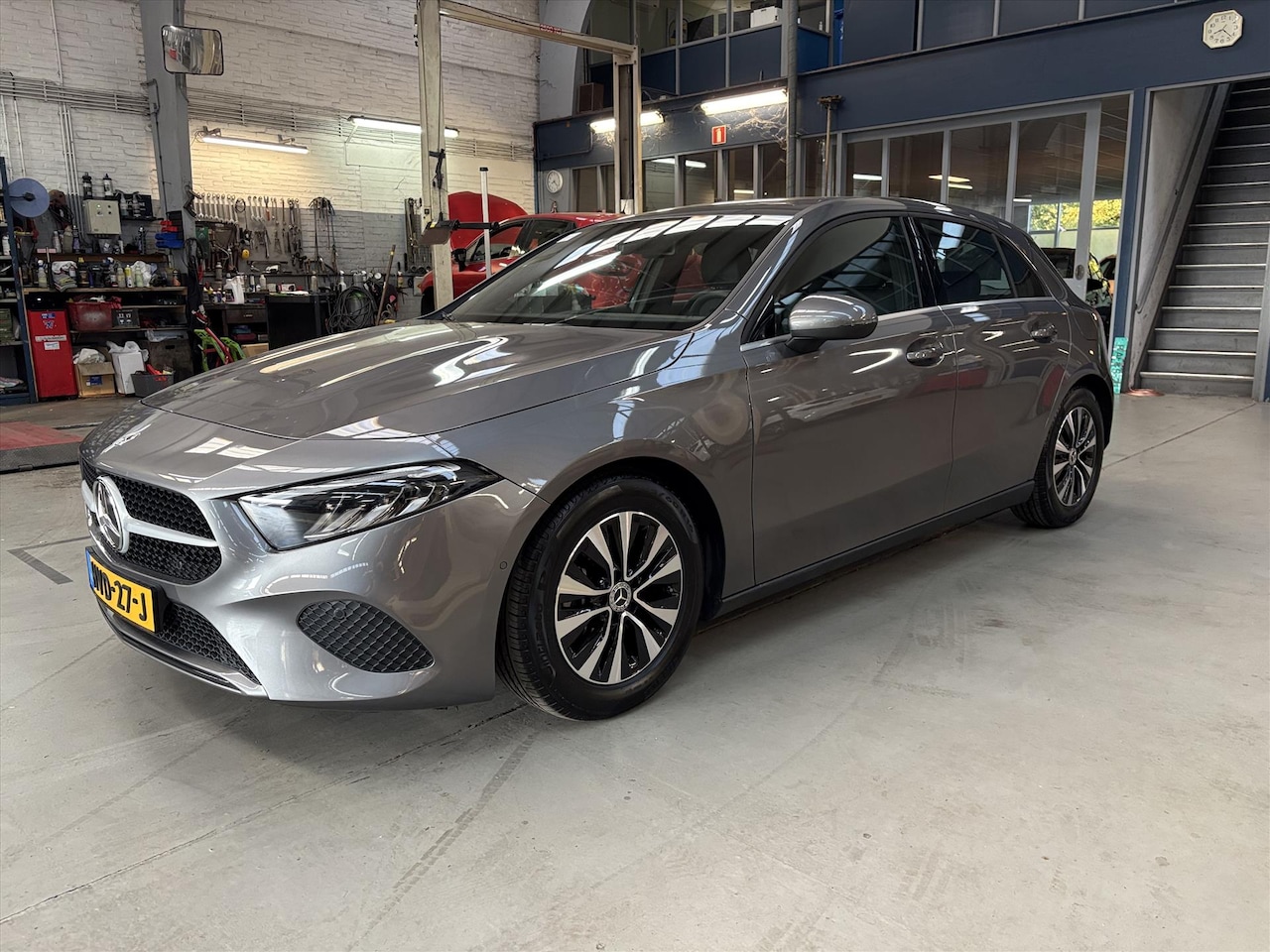 Mercedes-Benz A-klasse - A 180 7G-DCT Business Solution | Apple carplay / Android auto | Navigatie | Camera | Pdc V - AutoWereld.nl