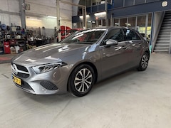 Mercedes-Benz A-klasse - A 180 7G-DCT Business Solution | Apple carplay / Android auto | Navigatie | Camera | Pdc V