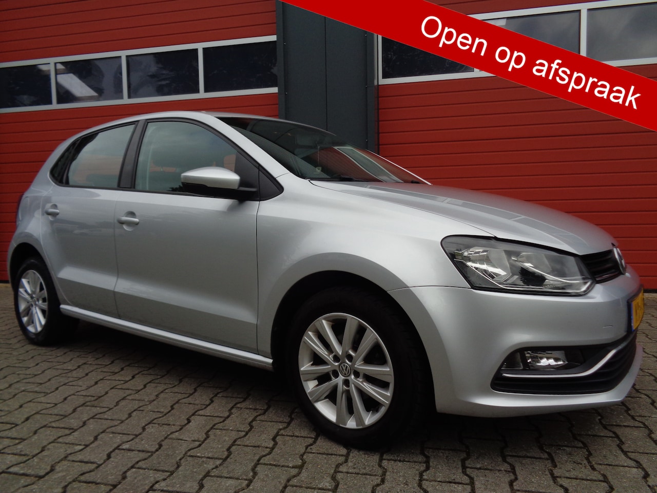 Volkswagen Polo - 1.2 TSI Comfortline Connected Series 90PK Airco Cruise LMV 5DRS - AutoWereld.nl