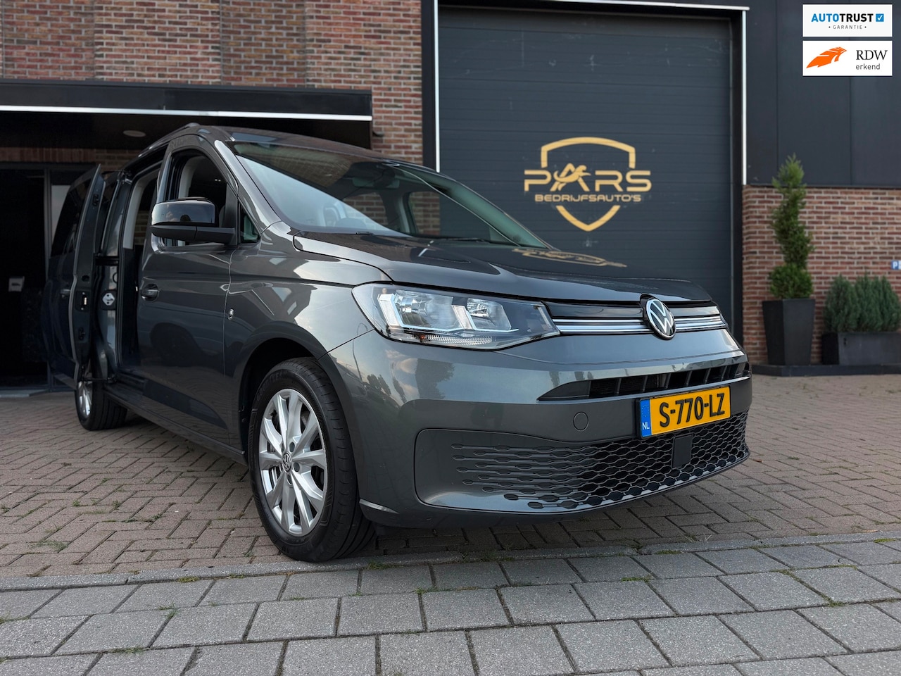 Volkswagen Caddy Maxi - 1.5 TSI Automaat 7p 7persoons Airco Navi Cruise Elk.Ramen Trekhaak zeer nette!! - AutoWereld.nl