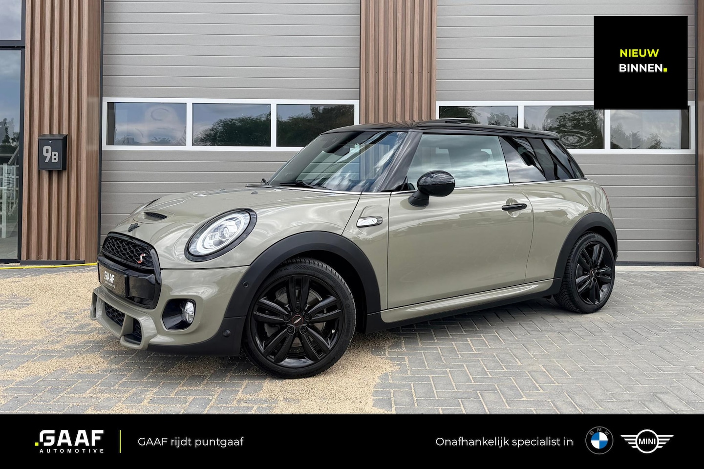 MINI John Cooper Works - 2.0 S | JCW | Pano | LED | Camera | ACC | Harman Kardon - AutoWereld.nl