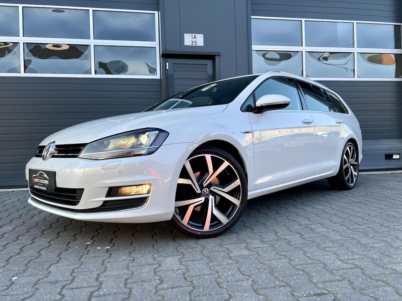 Volkswagen Golf Variant - 1.4 TSI R-LINE *DSG*PARLEMOER*XENON*VOL - AutoWereld.nl