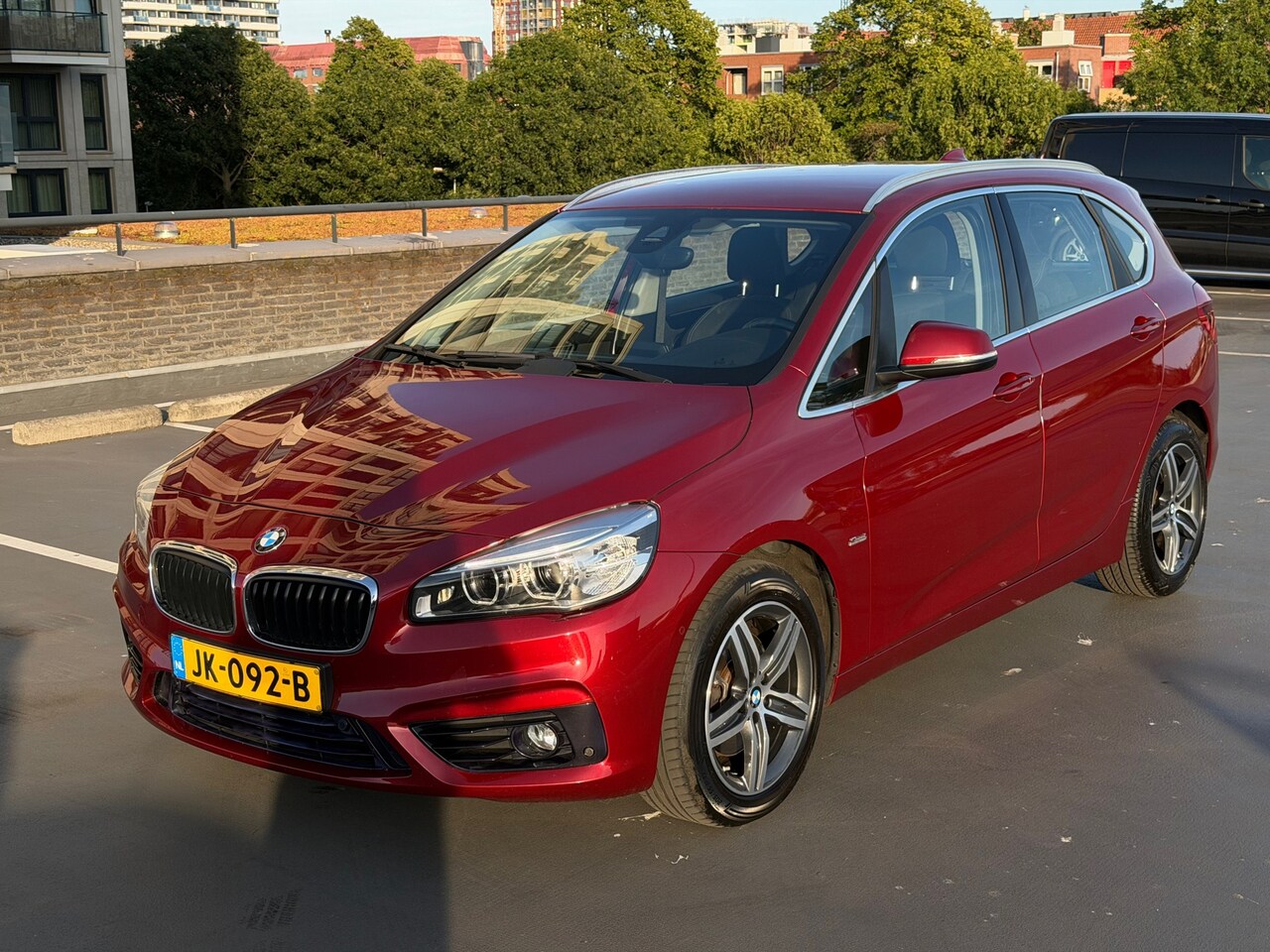 BMW 2-serie Active Tourer - 218i Sport Camera Cruise PDV LMV Nette Auto Goed Onderhouden - AutoWereld.nl